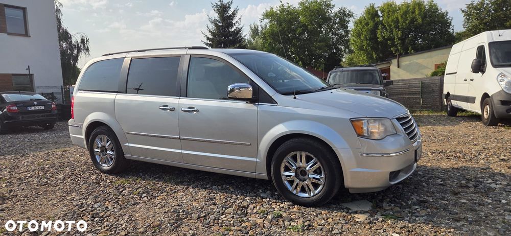 Chrysler Town & Country 4.0 Limited - 9