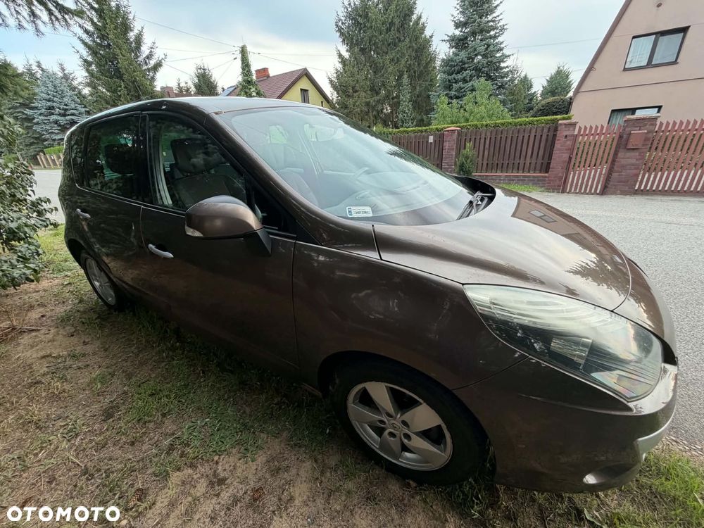 Renault Scenic - 16