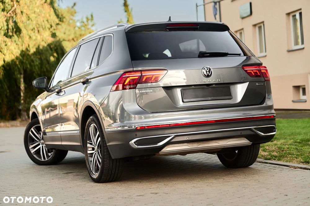 Volkswagen Tiguan 2.0 TSI 4Mot Elegance DSG - 19