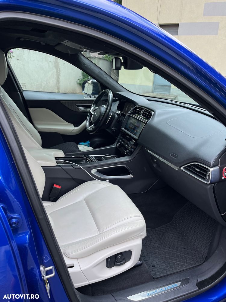 Jaguar F-Pace 30d AWD R-Sport - 27