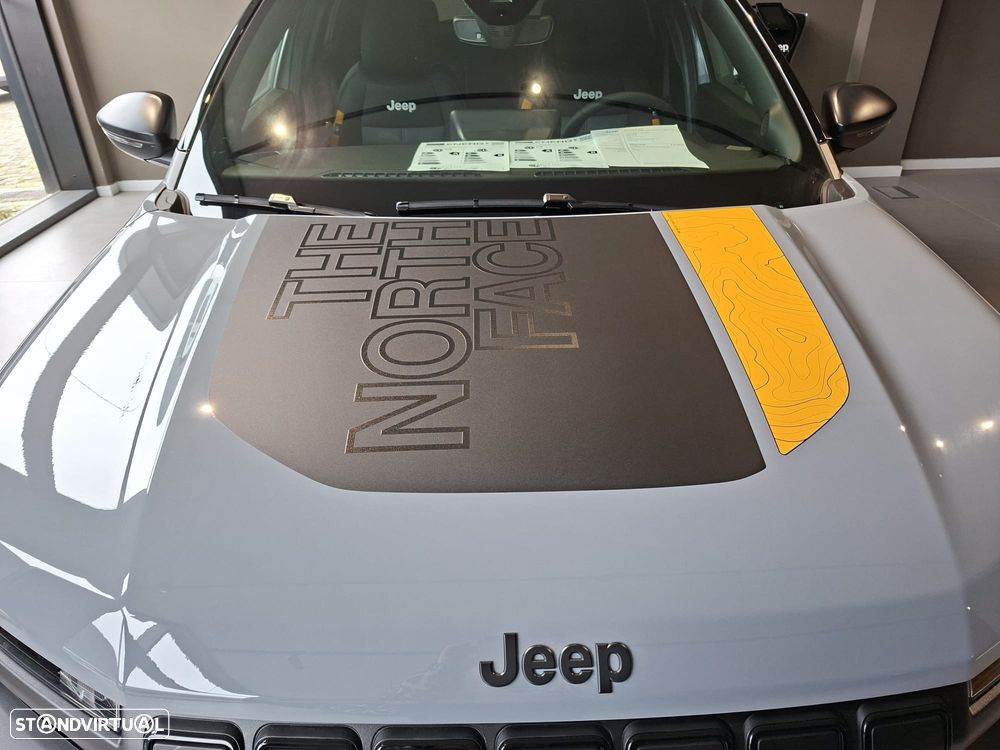 Jeep Avenger 1.2 4xe Hybrid eAWD The North Face - 2