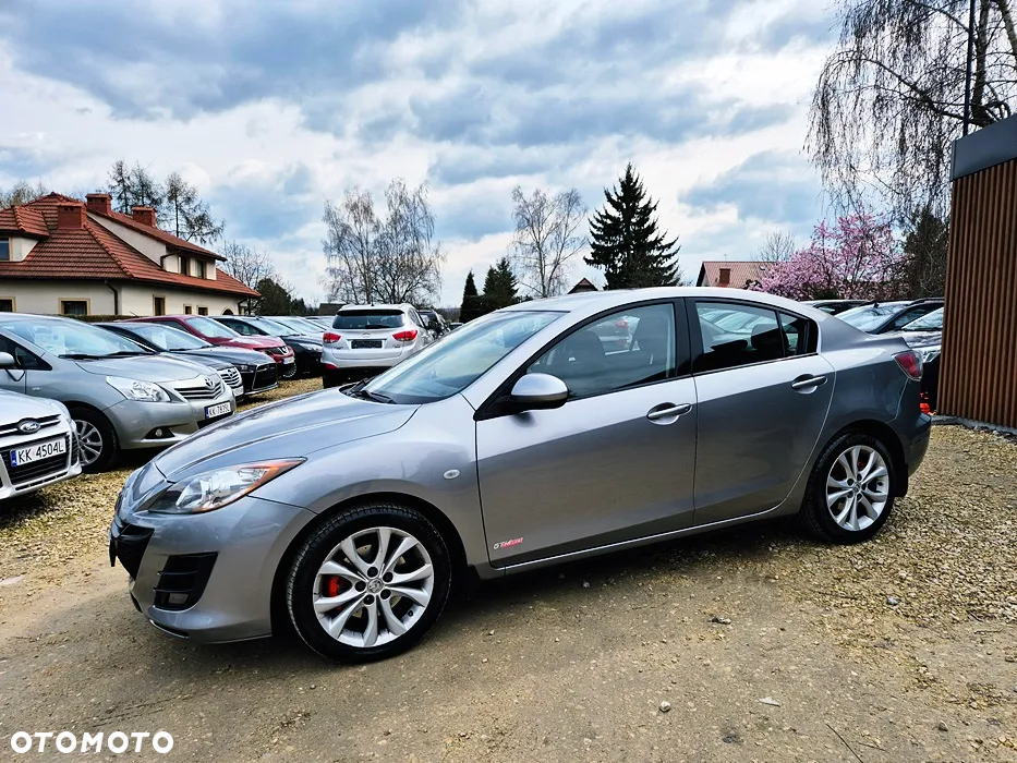 Mazda 3 2.0 Exclusive + - 28