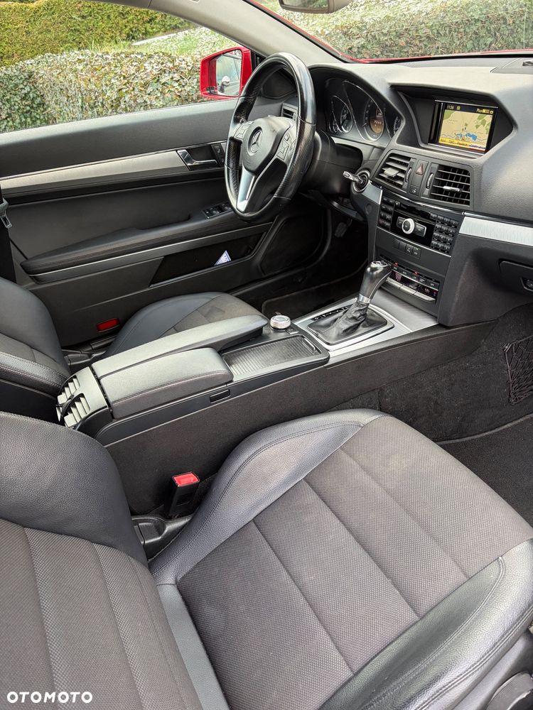 Mercedes-Benz Klasa E - 24