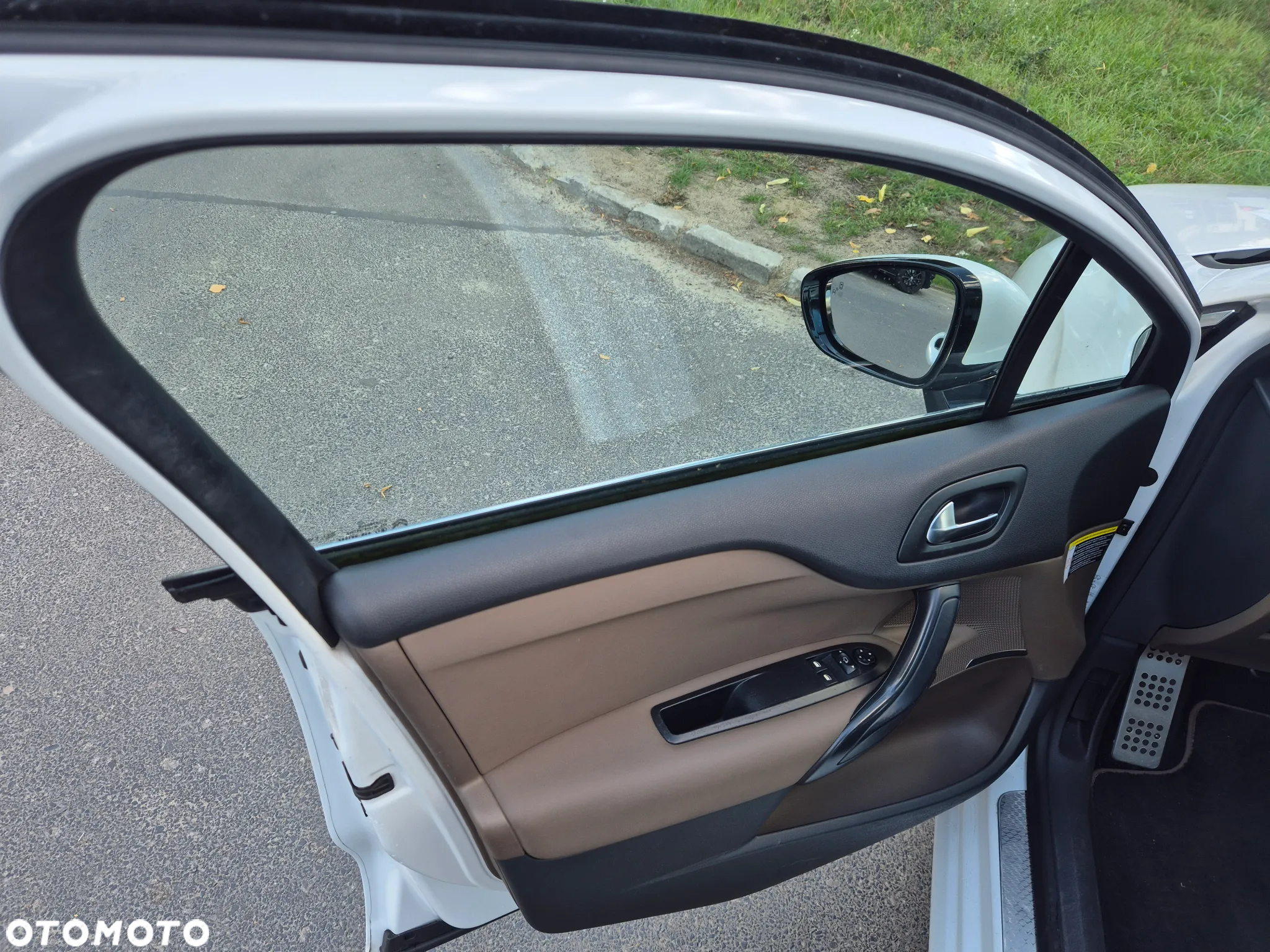 Citroën DS4 1.6 THP SoChic MCP - 27