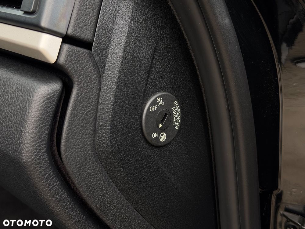 BMW Seria 3 316d EU6 - 32