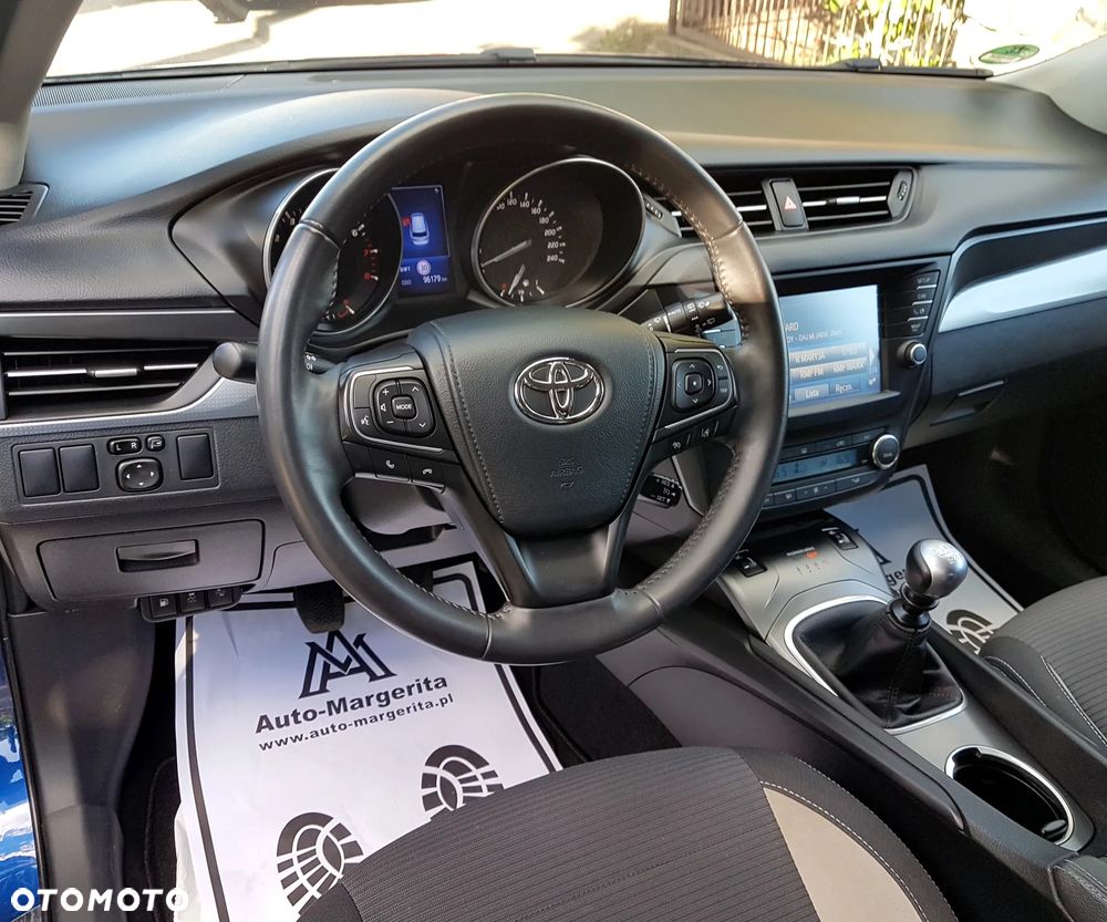 Toyota Avensis Touring Sports 1.8 Team Deutschland - 25