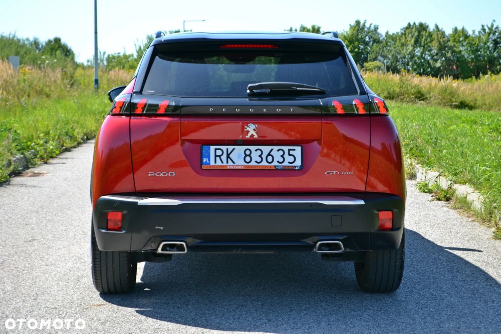 Peugeot 2008 1.2 PureTech GT Line S&S - 8