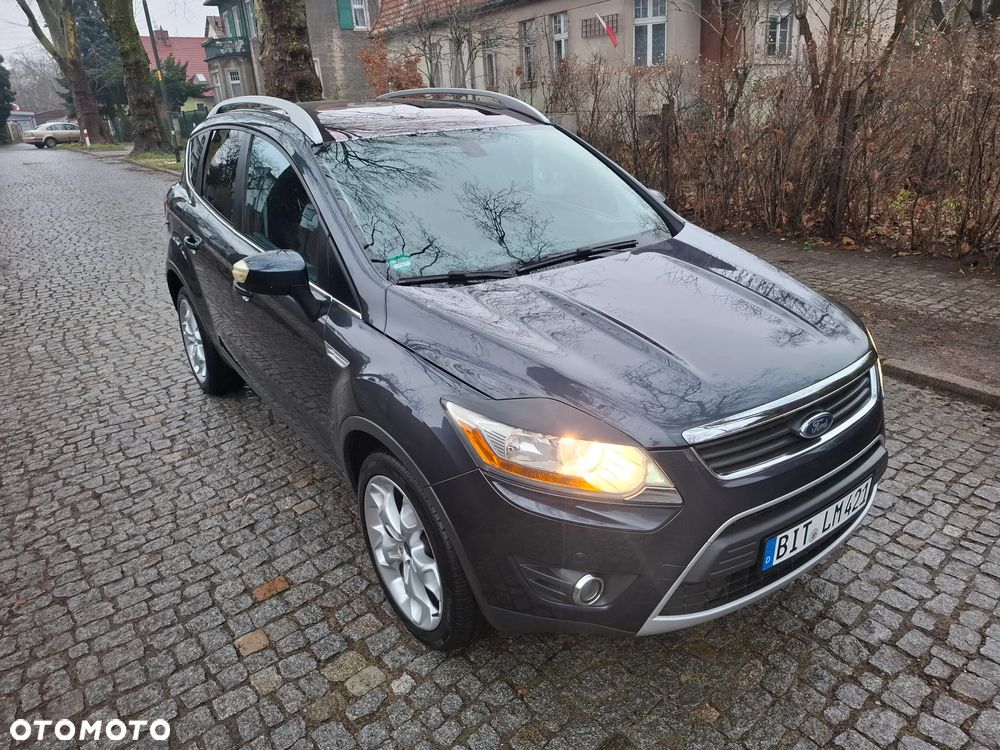 Ford Kuga 2.5 4x4 Titanium - 26