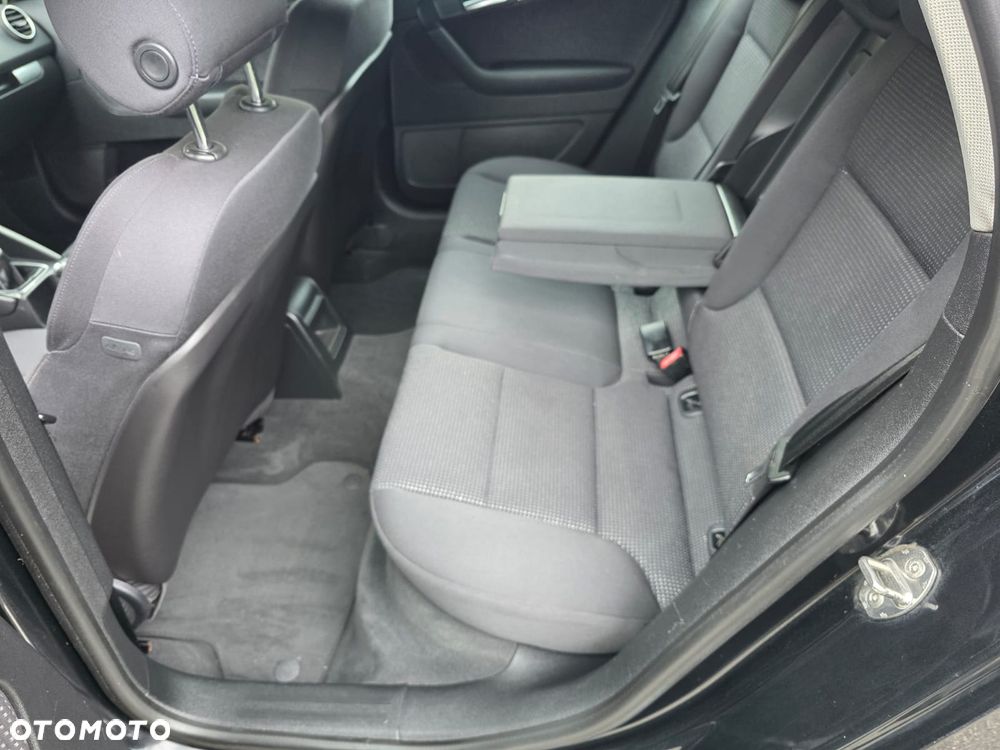 Audi A3 Sportback 2.0 FSI Ambiente - 16
