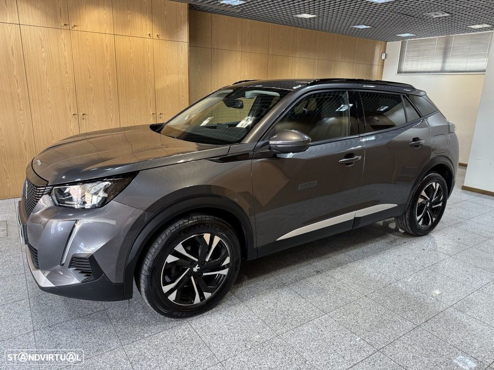 Peugeot 2008 1.2 PureTech Allure - 8