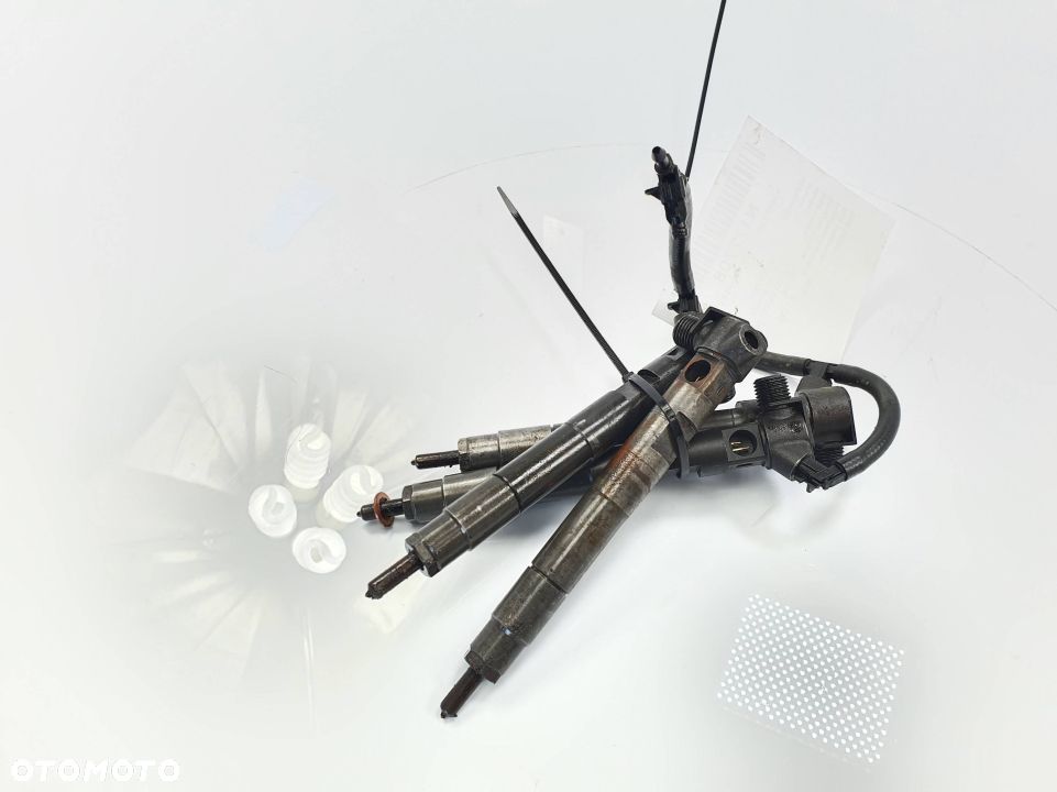 WTRYSKIWACZE KOMPLET MERCEDES E-KLASA W212 A6510700587 - 1