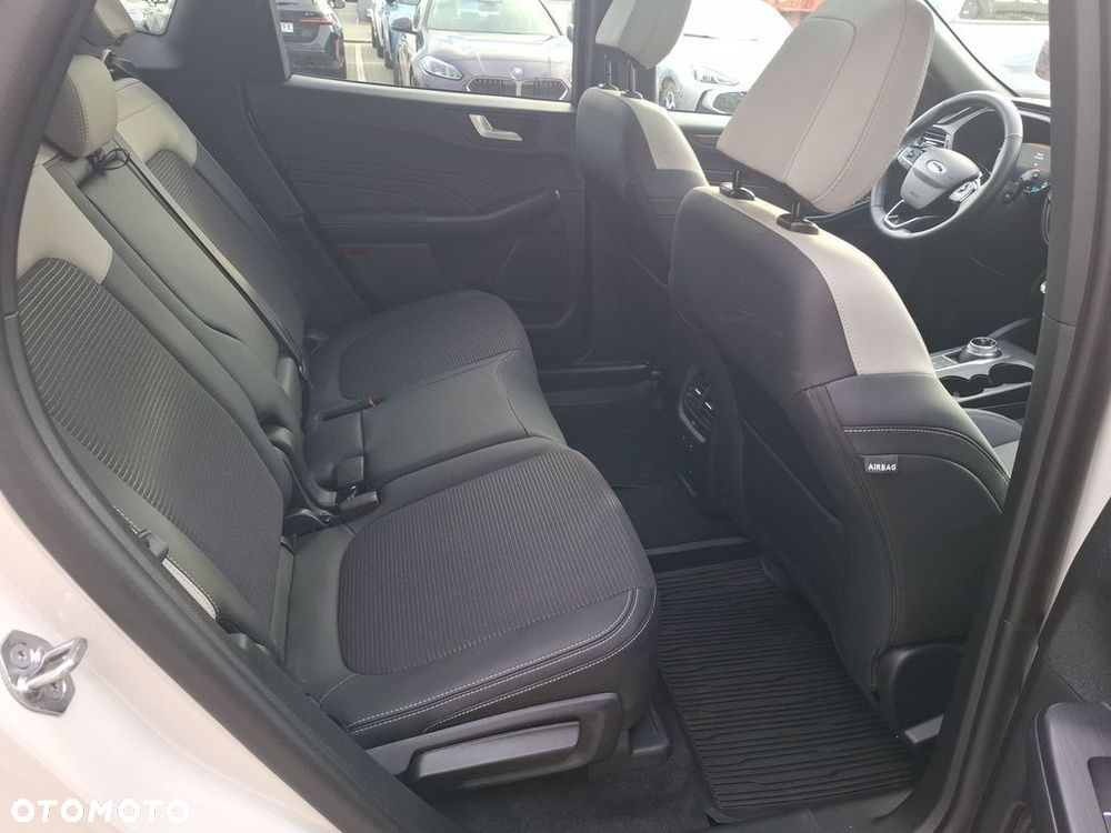 Ford Kuga 2025
