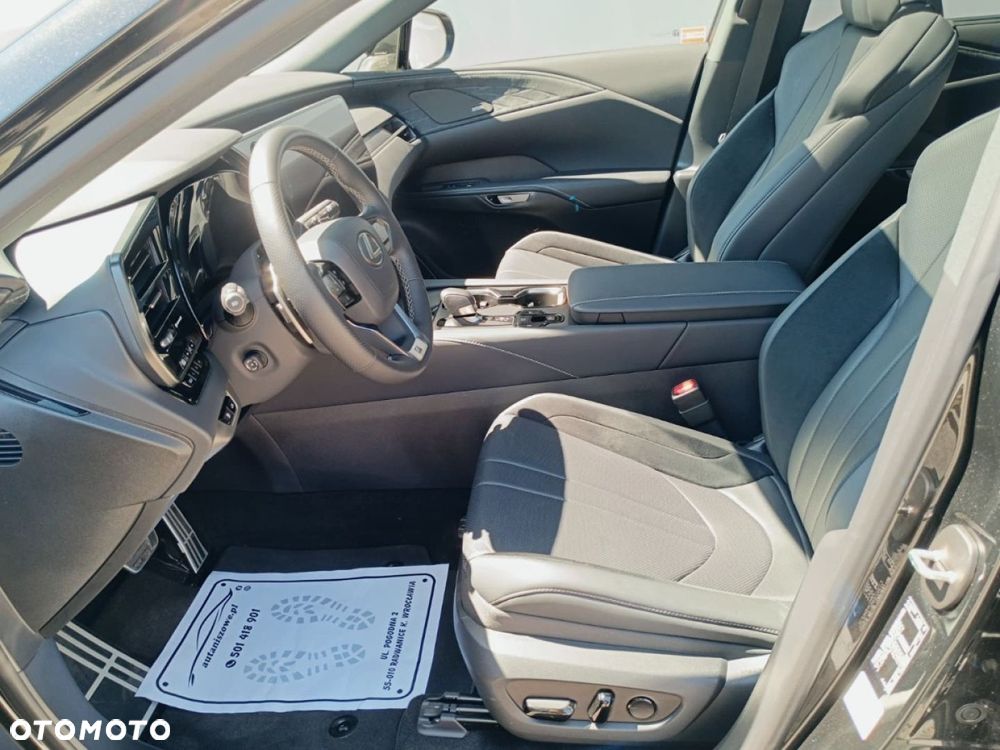 Lexus RX - 6