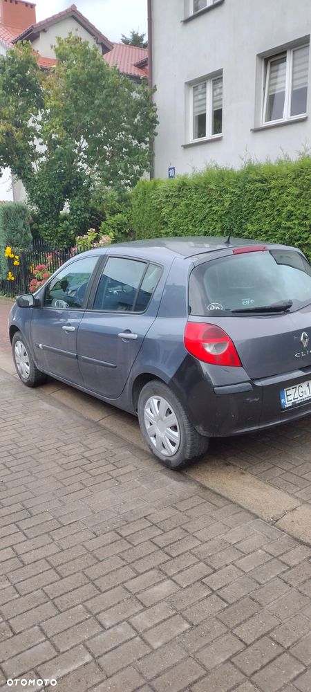 Renault Clio 1.5 dCi Extreme - 5