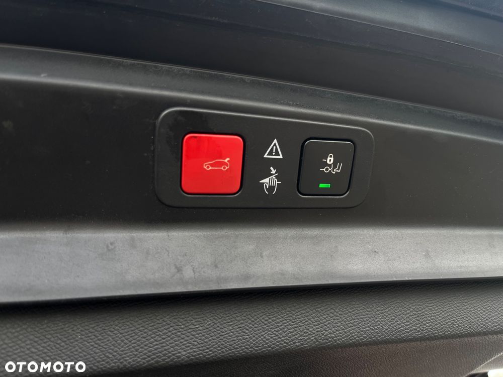 Peugeot 5008 1.2 PureTech Allure S&S - 28