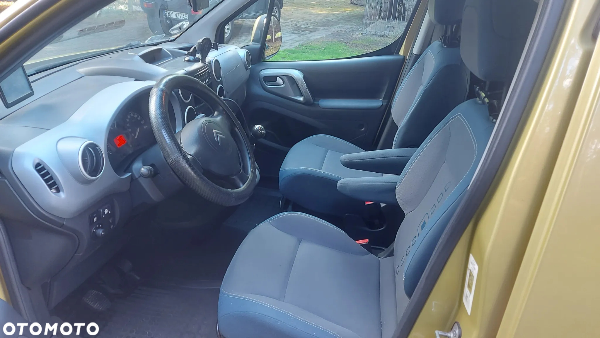 Citroën Berlingo II 1.6i Prestige - 8