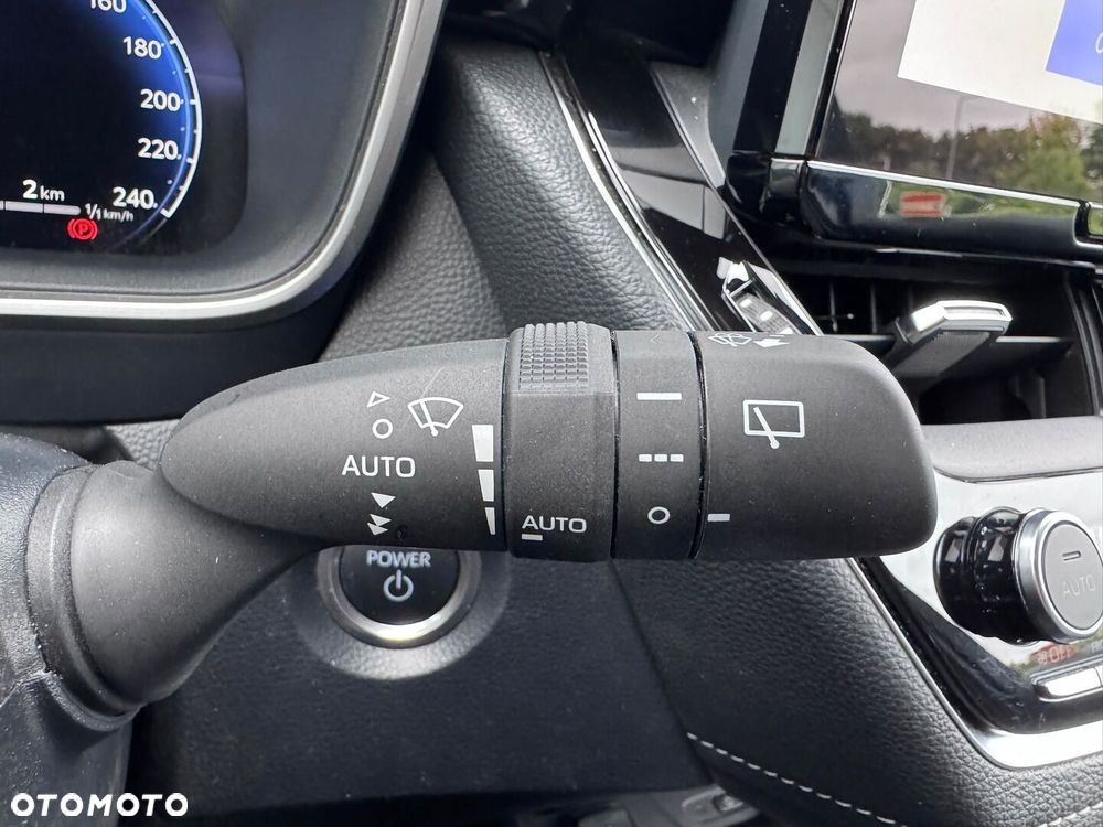 Toyota Corolla 1.8 Hybrid Style - 30