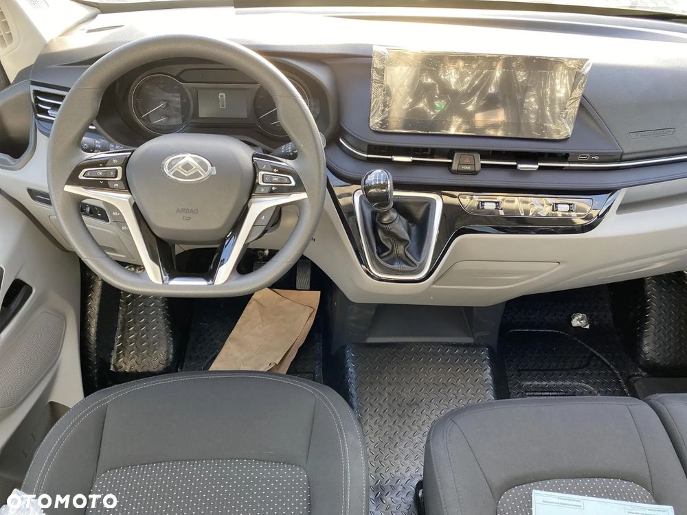 Maxus DELIVER 9 - 13