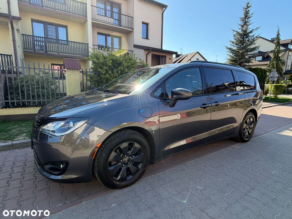 Chrysler Pacifica - 7