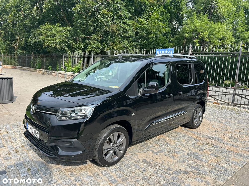 Toyota Proace City Verso 1.5 D-4D Family - 2