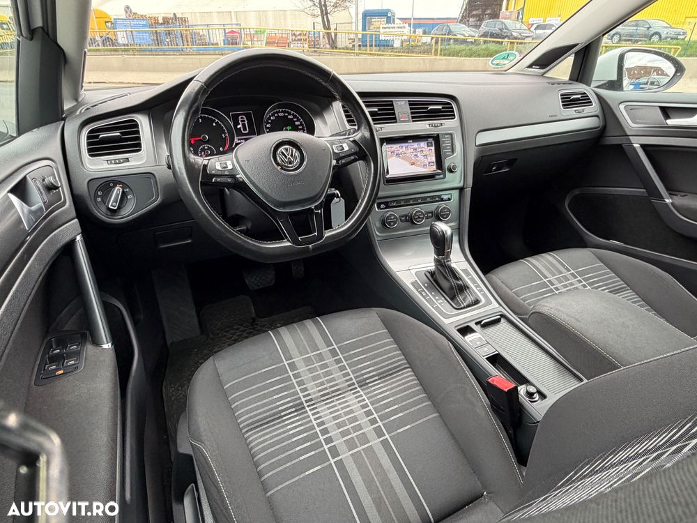 Volkswagen Golf 1.6 TDI BlueMotion Technology DSG Cup - 29