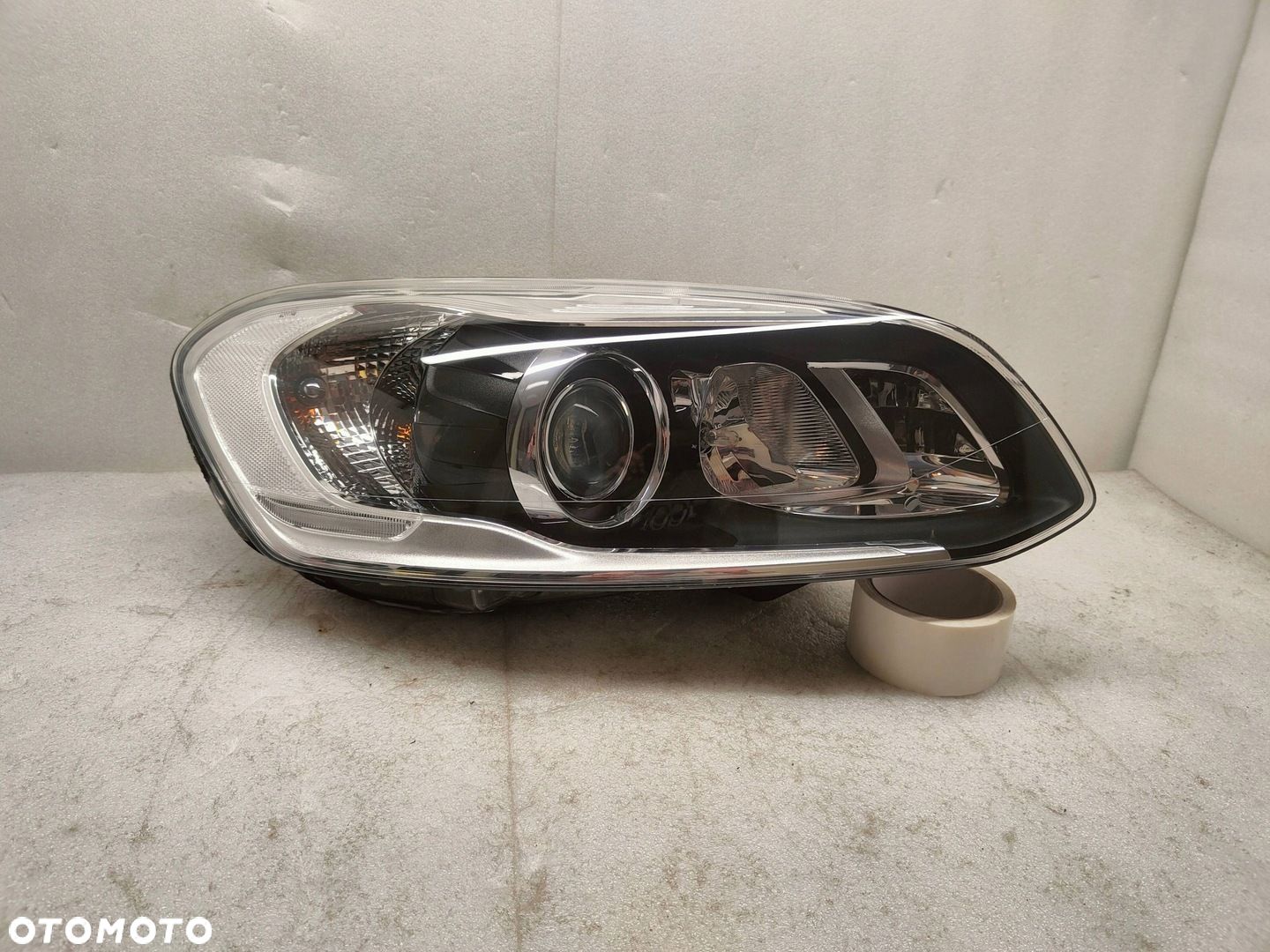 Volvo XC60 LIFT XENON 7 PIN Przód strona prawa 31420258 - 1