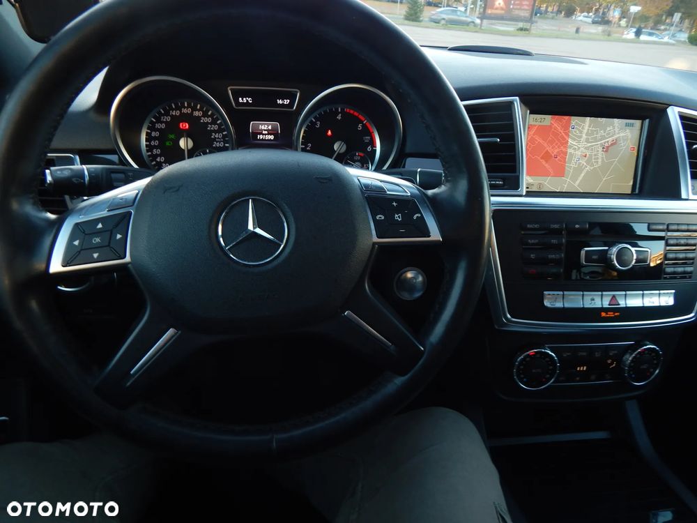 Mercedes-Benz ML 350 BlueTEC 4MATIC 7G-TRONIC Edition 1 - 13