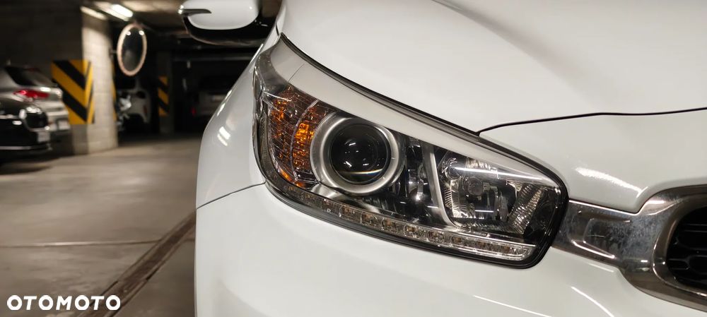 Kia ProCeed - 15