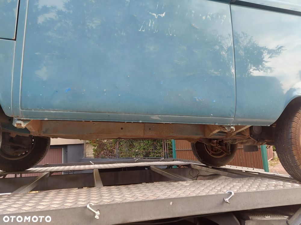 Volkswagen Transporter - 25