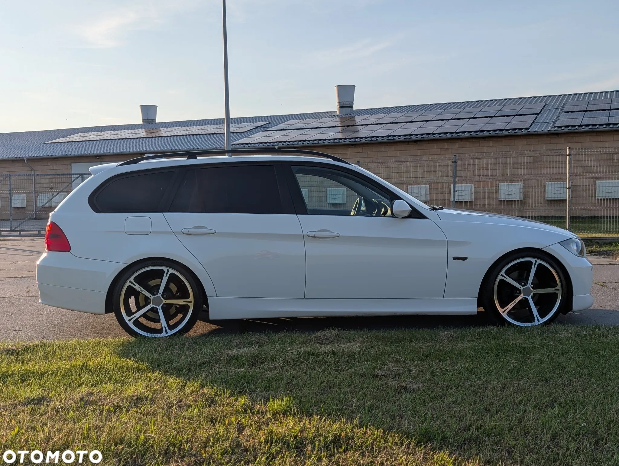 BMW Seria 3 320d DPF Touring - 8