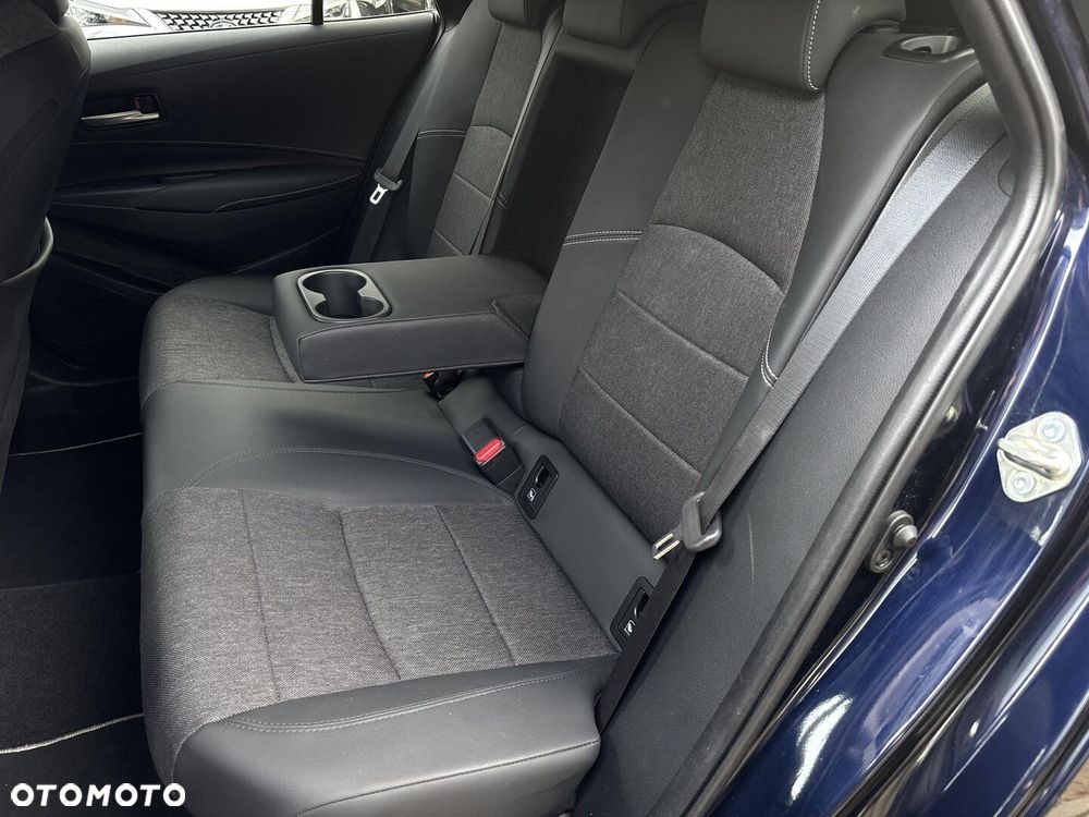 Toyota Corolla 1.8 Hybrid Style - 34