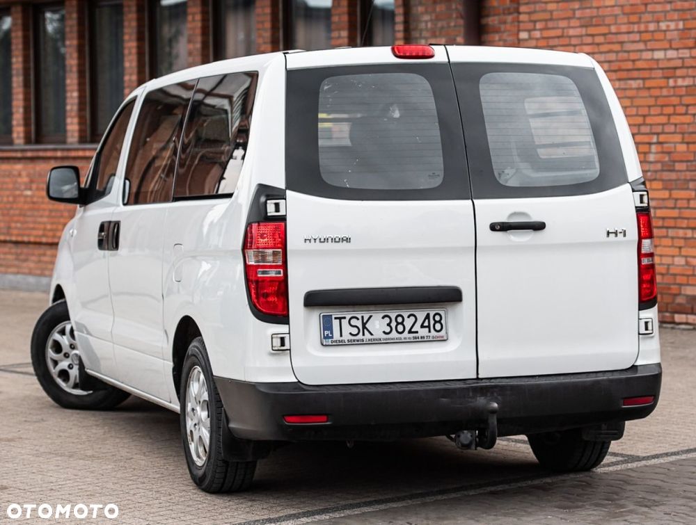 Hyundai H-1 - 4