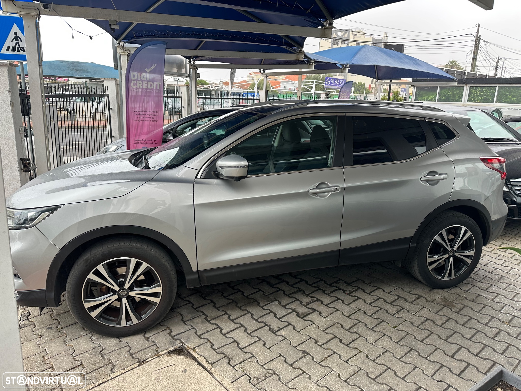Nissan Qashqai 1.5 dCi N-Connecta 18 - 5