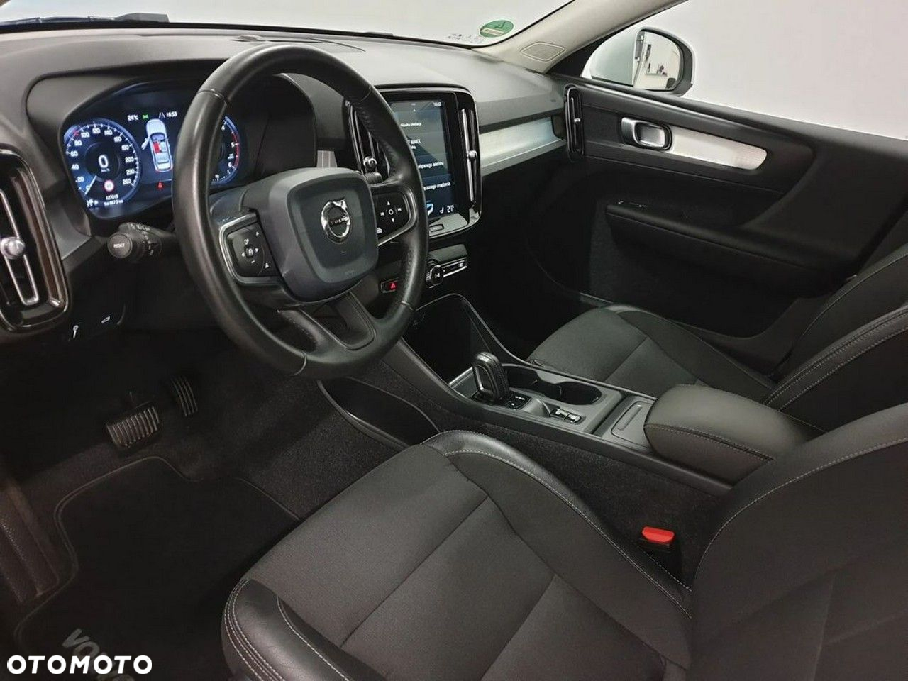 Volvo XC 40 D3 R-Design - 13