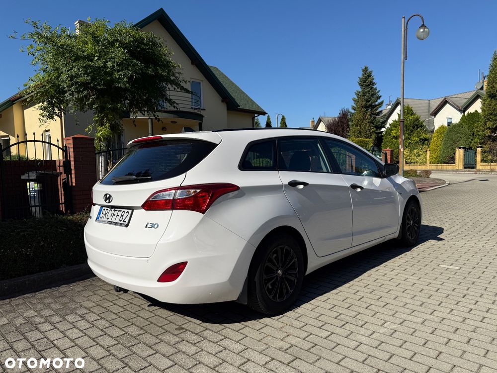 Hyundai i30 1.6 Comfort - 21