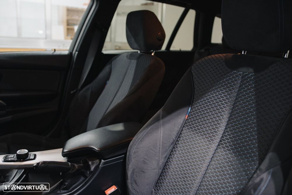 BMW 318 d Pack M - 18