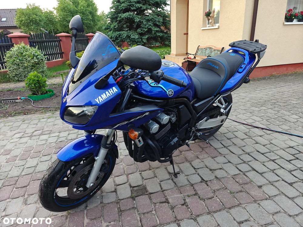Yamaha FZS - 1