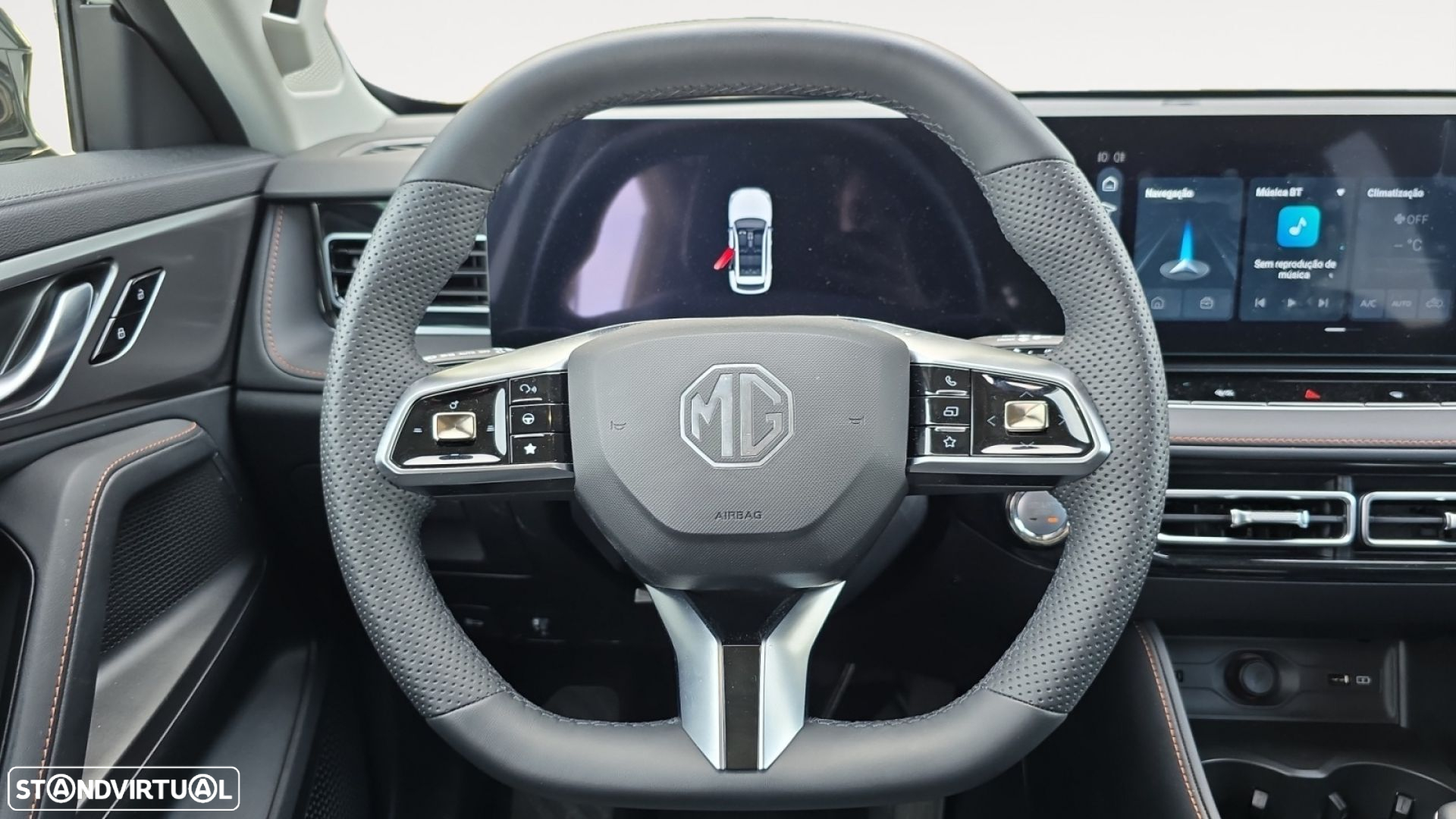 MG HS 1.5 T Luxury AT - 16