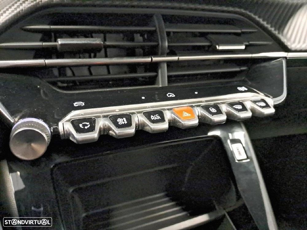 Peugeot 2008 1.2 PureTech Style - 21