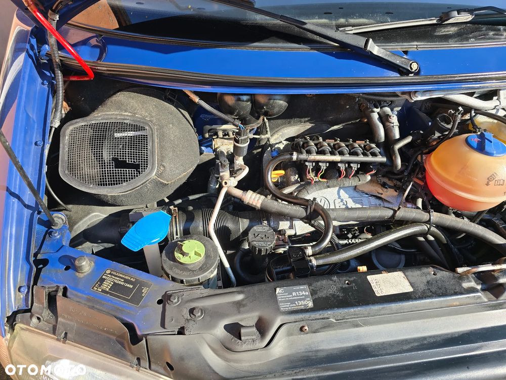 Volkswagen Caravelle Basis / CL - 21