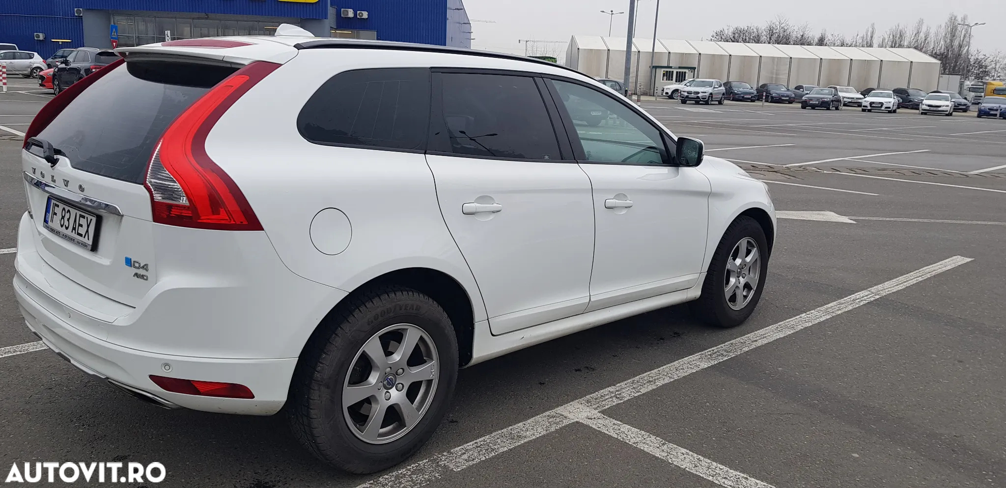 Volvo XC 60 D5AWD Kinetic - 2