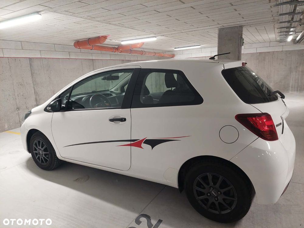 Toyota Yaris - 6
