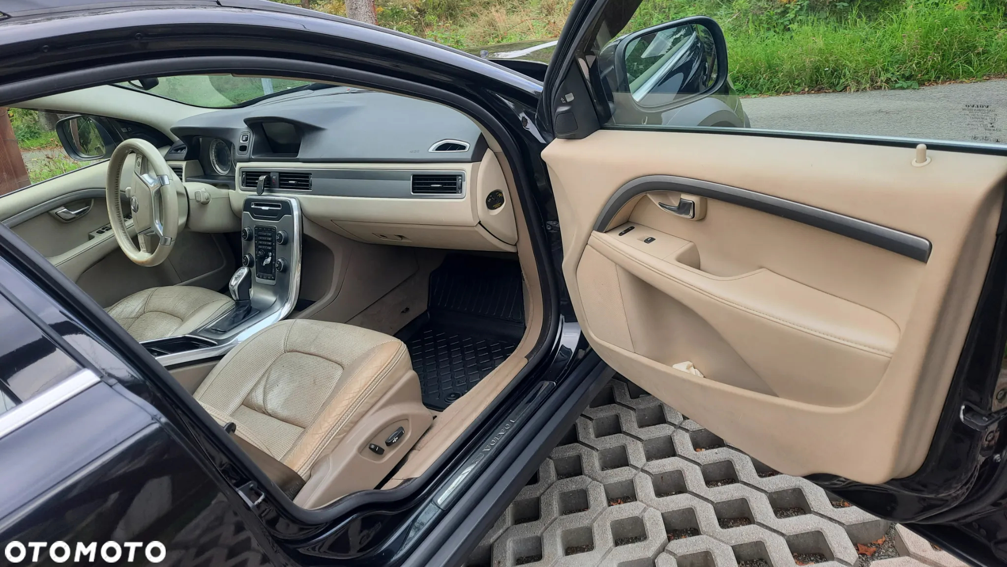 Volvo XC 70 D5 AWD Dynamic Summum - 6