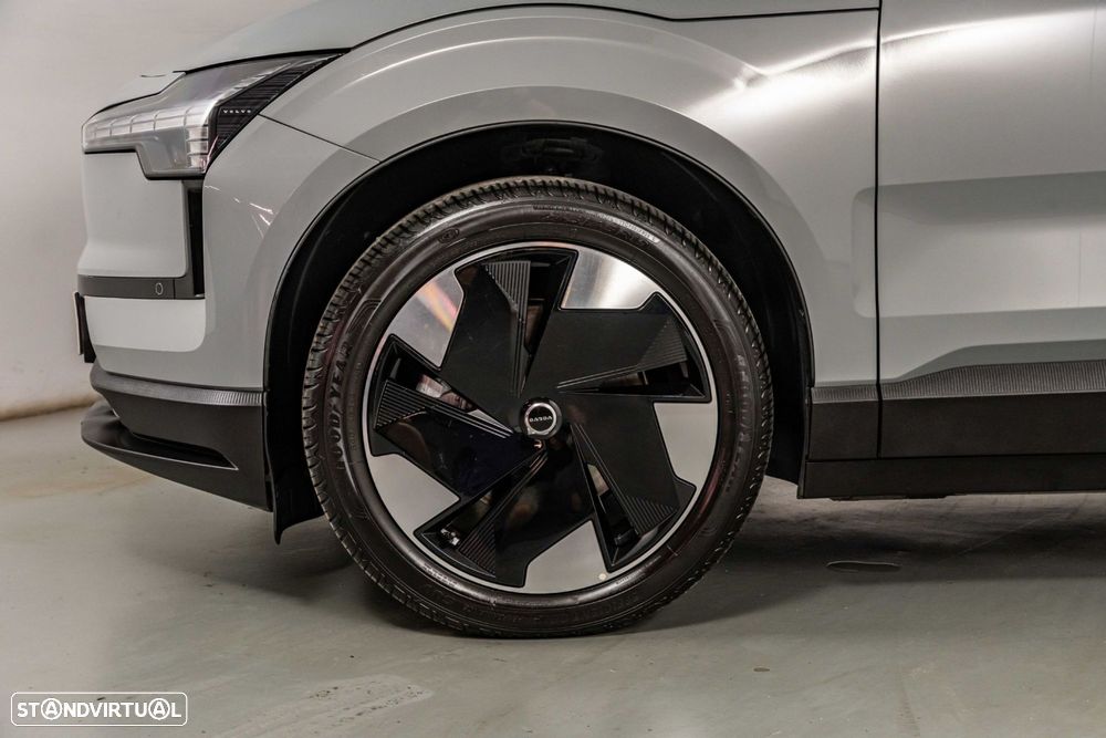 Volvo EX30 69 kWh Single Motor Extended Range Plus - 18