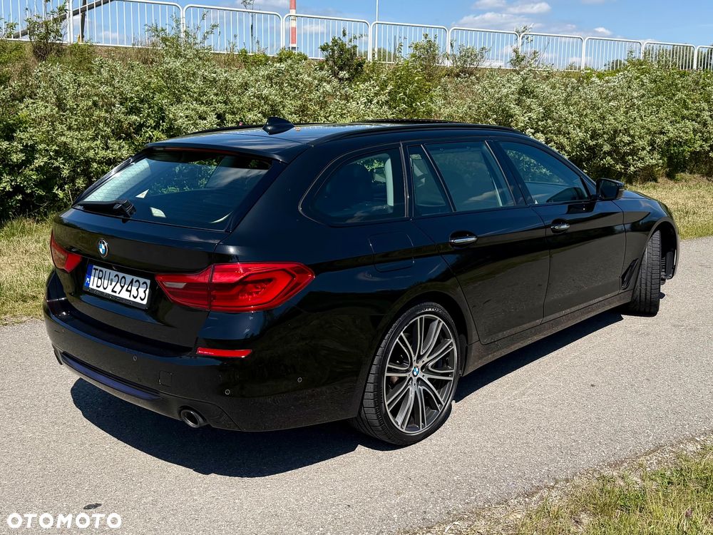 BMW Seria 5 520d xDrive MHEV Sport Line sport - 7