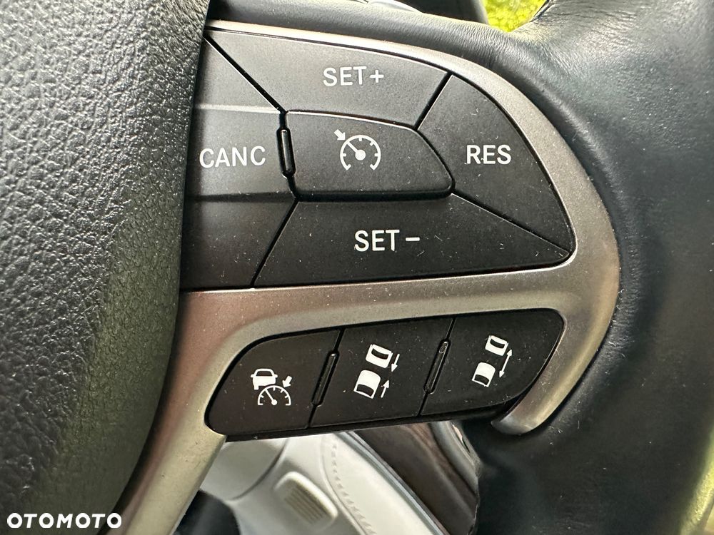 Jeep Grand Cherokee Gr 3.0 CRD Overland Summit EU6 - 22