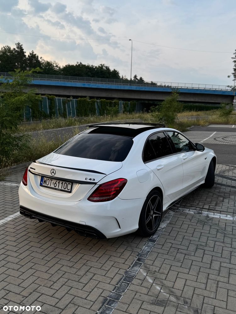 Mercedes-Benz Klasa C AMG 43 4-Matic - 4