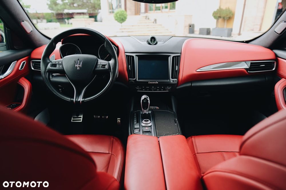 Maserati Levante S - 21