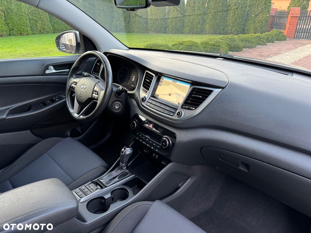 Hyundai Tucson 2.0 CRDi 4WD Automatik Style - 12