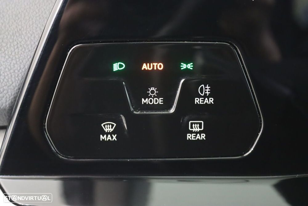 VW Golf 1.0 TSI Life - 19